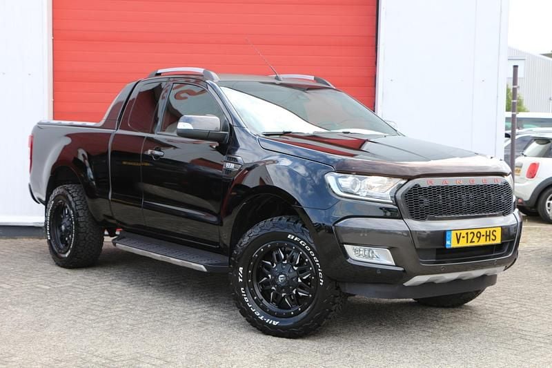 Zwart Gebruikt 2017 Ford Ranger Wildtrack Pickup | € 21.950 (Goede deal) - Afbeelding 1/4