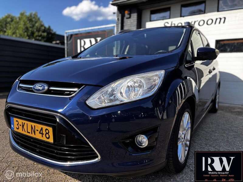 Blauw Gebruikt 2013 Ford Grand C-Max Titanium MPV | € 6.995 (Eerlijke prijs) - Afbeelding 1/4