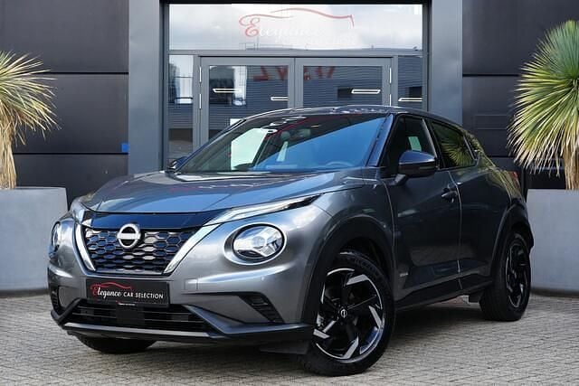 Grijs Gebruikt 2024 Nissan Juke N-Connecta SUV | € 23.950 (Super prijs) - Afbeelding 1/4