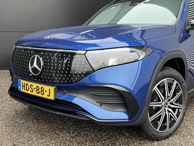 Occasion Mercedes EQB250+ AMG line 139 kW (190 PK) 2025 Blauw SUV