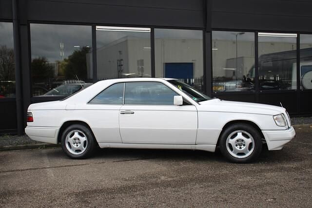 Occasion Mercedes 220 150 PK (110 kW) 1993 Wit Coupé
