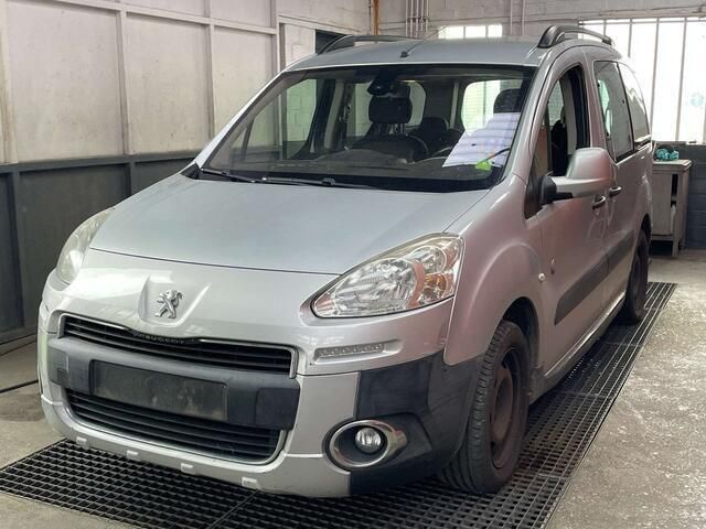 Grijs Gebruikt 2013 Peugeot Partner Tepee Outdoor MPV | € 2.990 (Duur) - Afbeelding 1/4