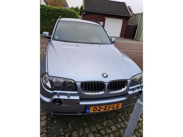 Blauw Gebruikt 2004 BMW X3 SUV | € 3.750 (Eerlijke prijs) - Afbeelding 1/4
