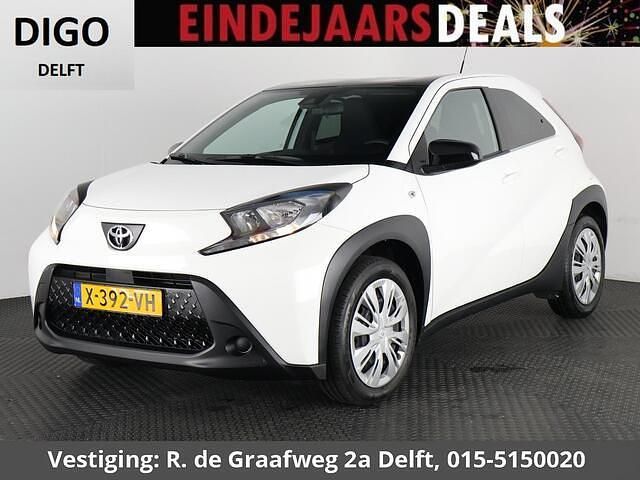 Wit Gebruikt 2024 Toyota Aygo X Play SUV | € 16.600 (Super prijs) - Afbeelding 1/3