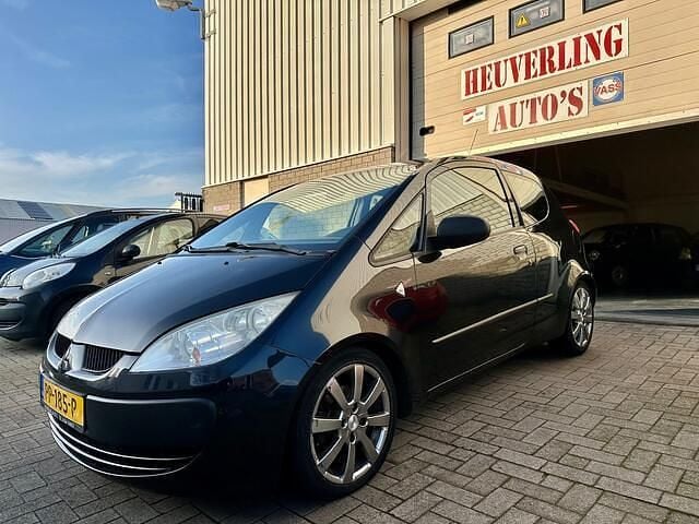 Zwart Occasion 2007 Mitsubishi Colt Hatchback | € 1.249 (Eerlijke prijs) - Afbeelding 1/4