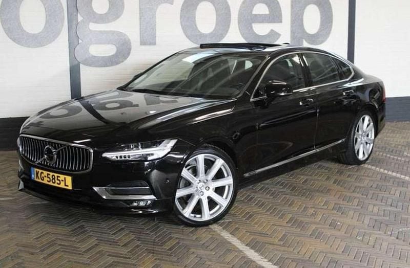 Zwart Gebruikt 2016 Volvo S90 Inscription Sedan | € 22.500 (Eerlijke prijs) - Afbeelding 1/4