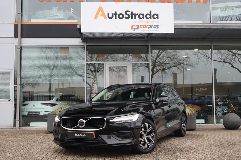 Occasion Volvo V60 163 PK (119 kW) 2022 Zwart Stationwagen