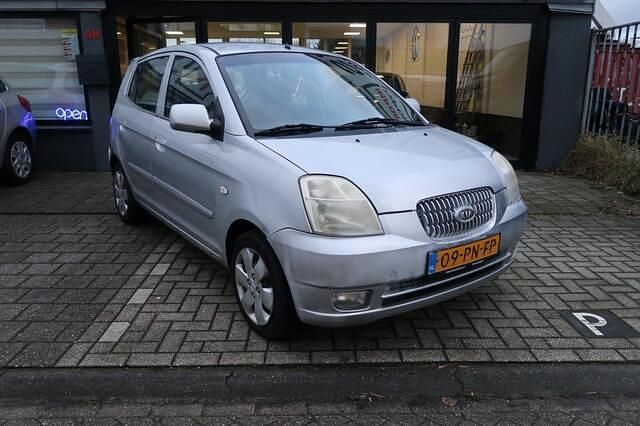 Occasion Kia Picanto EX 65 PK (47 kW) 2004 Grijs (metallic) Hatchback