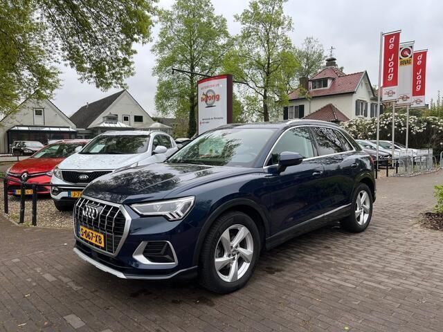 Blauw, metallic lak Gebruikt 2020 Audi Q3 SUV | € 29.950 (Eerlijke prijs) - Afbeelding 1/4