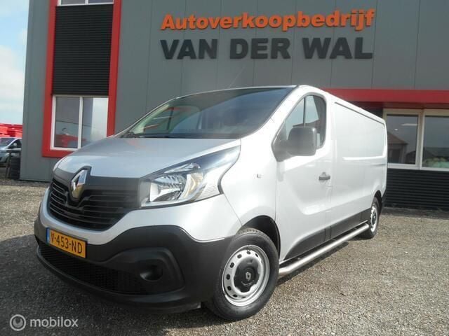 Grijs Gebruikt 2018 Renault Trafic Van | € 13.999 (Iets duurder) - Afbeelding 1/4