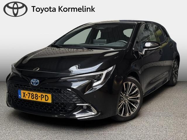 Zwart, metallic lak Gebruikt 2024 Toyota Corolla Edition Hatchback | € 33.750 (Duur) - Afbeelding 1/4