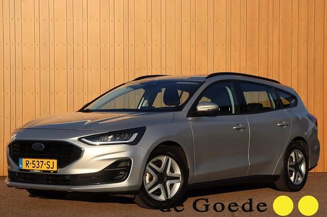 Grijs (metallic) Gebruikt 2022 Ford Focus Stationwagen | € 16.940 (Eerlijke prijs) - Afbeelding 1/4