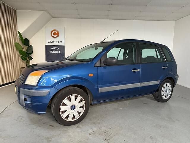 Blauw Gebruikt 2008 Ford Fusion Cool & Sound Edition MPV | € 1.250 (Eerlijke prijs) - Afbeelding 1/4
