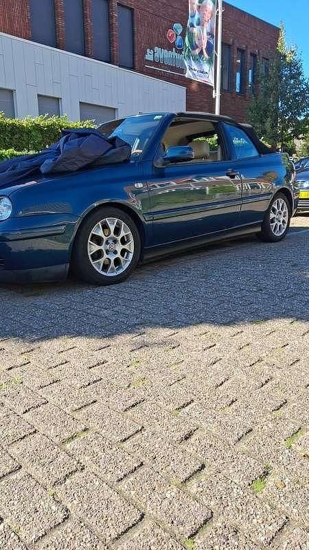 Blauw Gebruikt 2000 VW Golf Cabriolet Highline Cabriolet | € 4.000 (Duur) - Afbeelding 1/4