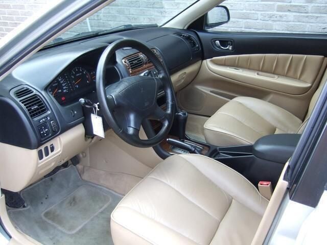 Occasion Mitsubishi Galant 163 PK (119 kW) 1998 Grijs Sedan