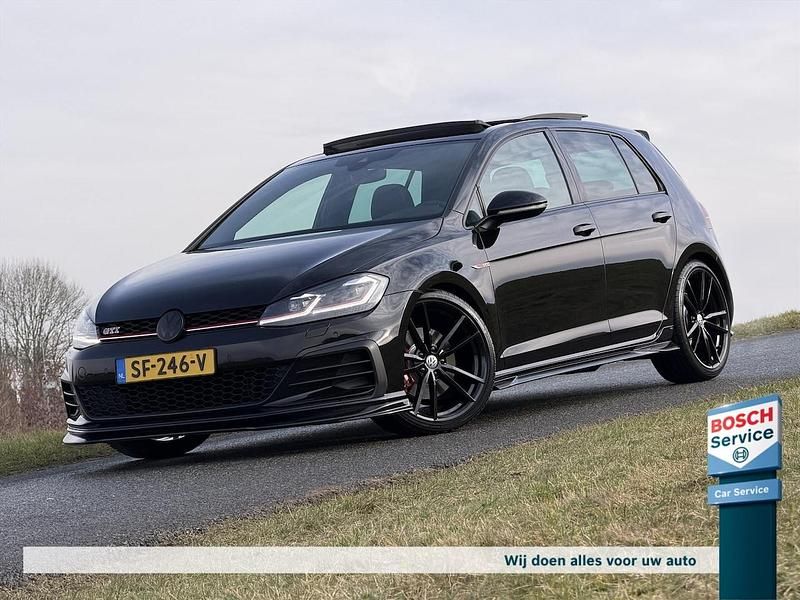 Zwart Occasion 2017 VW Golf VII GTI Hatchback | € 24.500 (Eerlijke prijs) - Afbeelding 1/4