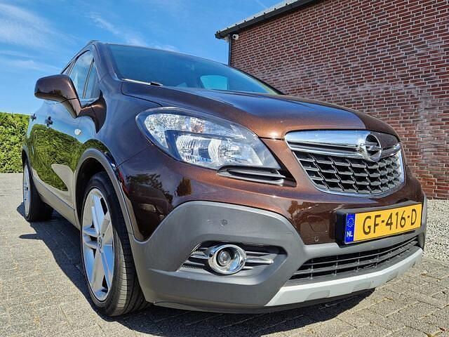 Bruin Gebruikt 2015 Opel Mokka Cosmo SUV | € 10.250 (Eerlijke prijs) - Afbeelding 1/4