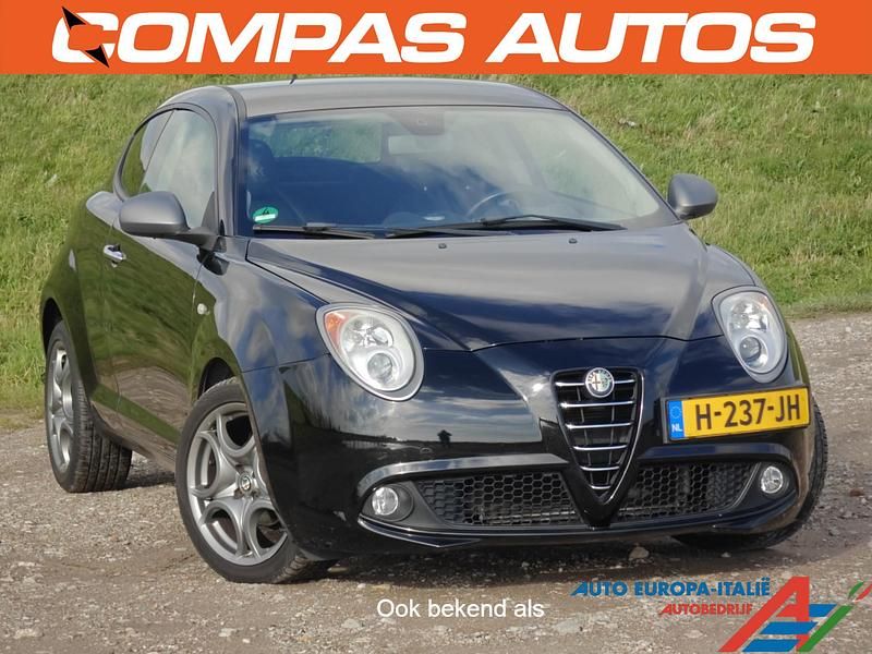 Zwart Gebruikt 2013 Alfa Romeo MiTo Hatchback | € 8.950 (Iets duurder) - Afbeelding 1/4