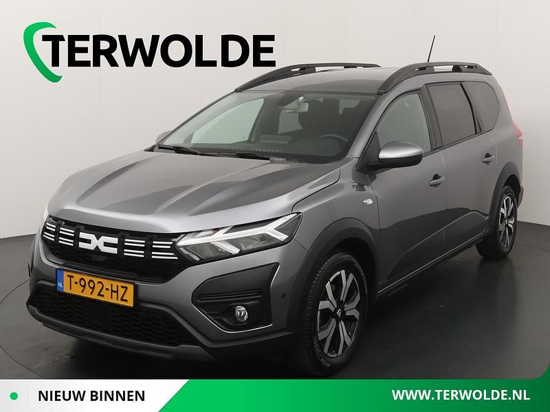 Grijs Gebruikt 2023 Dacia Jogger Expression MPV | € 18.840 (Iets duurder) - Afbeelding 1/4