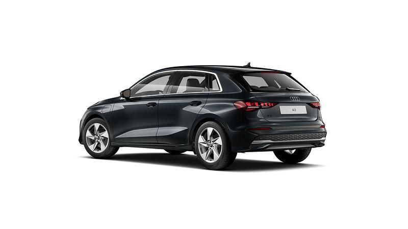 Nieuw Audi A3 Sportback e-tron Sport 15 PK (11 kW) 2025 Grijs Hatchback