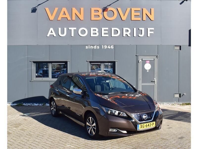 Bruin Gebruikt 2019 Nissan Leaf N-Connecta Hatchback | € 28.950 - Afbeelding 1/4