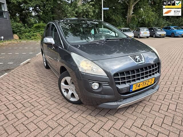 Grijs, metallic lak Gebruikt 2012 Peugeot 3008 Allure MPV | € 4.950 (Eerlijke prijs) - Afbeelding 1/4
