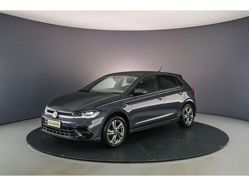 Smokey grey Gebruikt 2024 VW Polo Business Hatchback | € 34.900 - Afbeelding 1/4