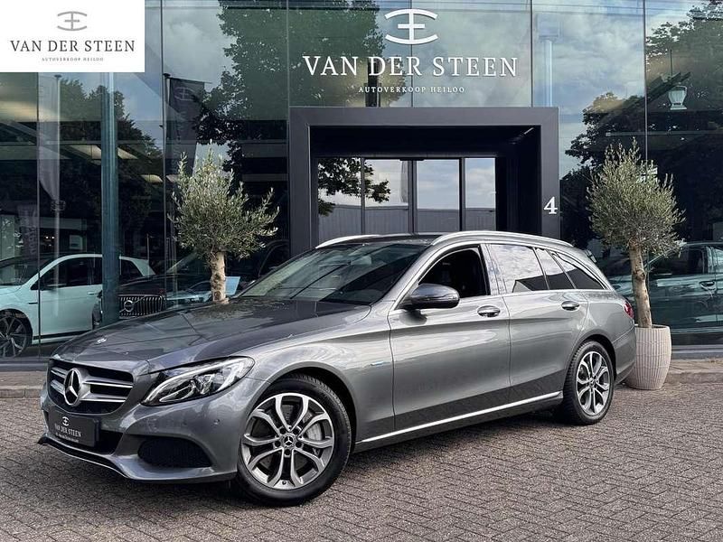 Grijs Gebruikt 2016 Mercedes C350e Edition Stationwagen | € 18.750 (Goede deal) - Afbeelding 1/4