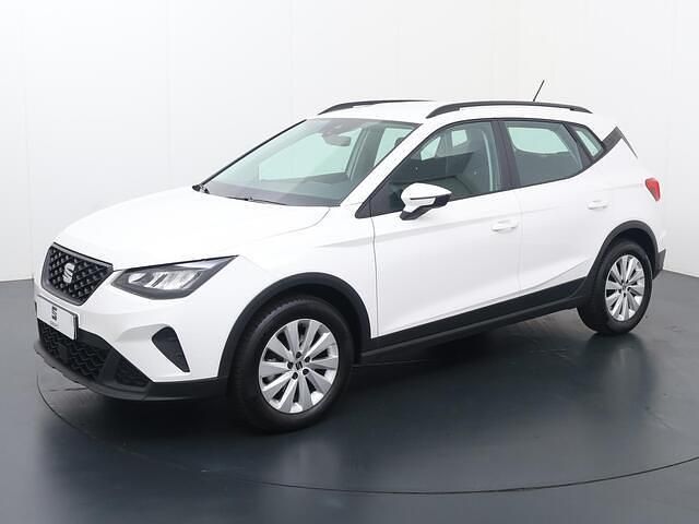 Wit Gebruikt 2024 Seat Arona Reference SUV | € 18.540 (Eerlijke prijs) - Afbeelding 1/4