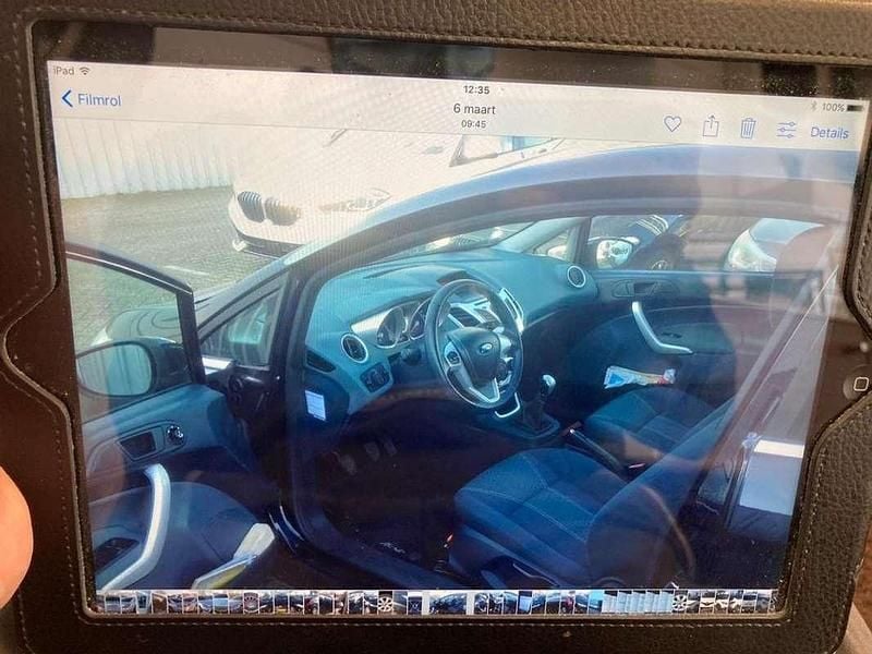 Occasion Ford Fiesta 60 PK (44 kW) 2015 Zwart Hatchback