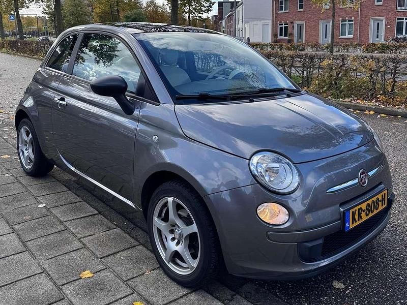 Grijs Gebruikt 2013 Fiat 500 Lounge Hatchback | € 4.950 (Goede deal) - Afbeelding 1/4