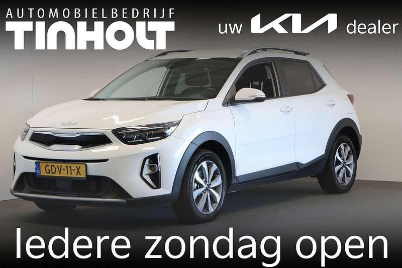 Wit Gebruikt 2024 Kia Stonic SUV | € 24.450 (Iets duurder) - Afbeelding 1/4