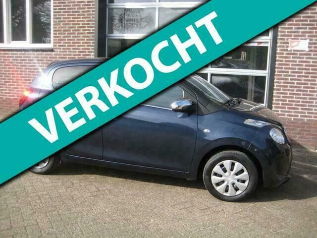 Blauw metallic Gebruikt 2015 Citroën C1 Feel Hatchback | € 7.450 (Eerlijke prijs) - Afbeelding 1/4