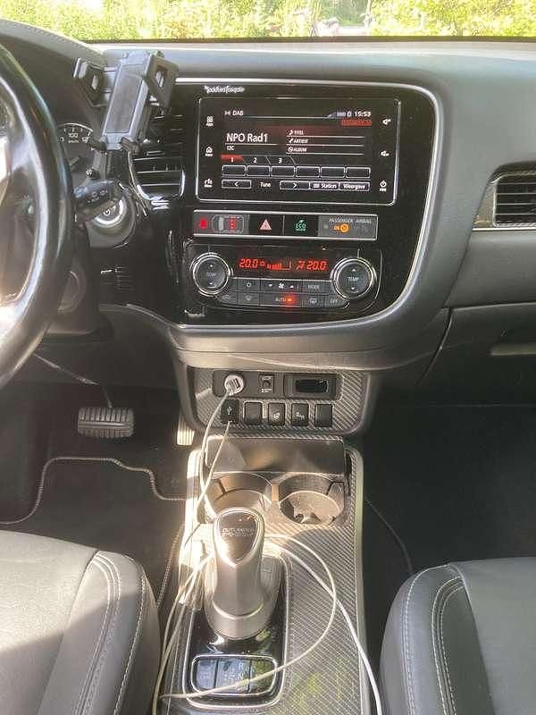 Brons Gebruikt 2019 Mitsubishi Outlander Edition SUV | € 21.850 (Eerlijke prijs) - Afbeelding 1/4