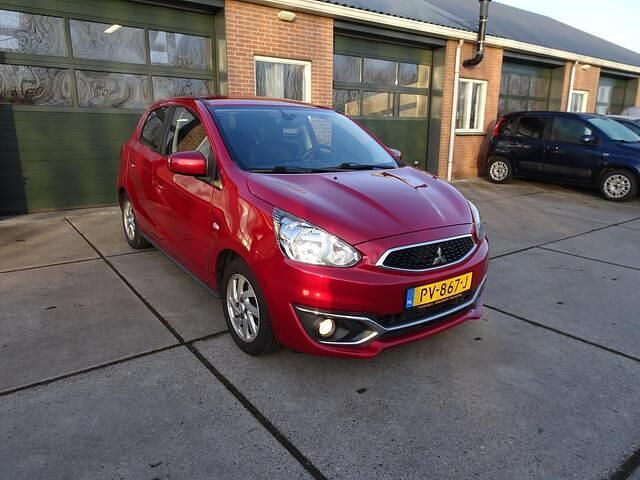 Occasion Mitsubishi Space Star Edition 80 PK (58 kW) 2017 Rood Hatchback