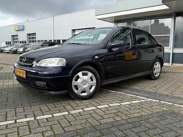 Blauw Gebruikt 2003 Opel Astra Edition Hatchback | € 1.450 (Eerlijke prijs) - Afbeelding 1/4