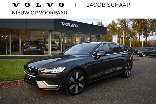 Grijs Nieuw 2024 Volvo V60 Stationwagen | € 56.495 (Goede deal) - Afbeelding 1/4