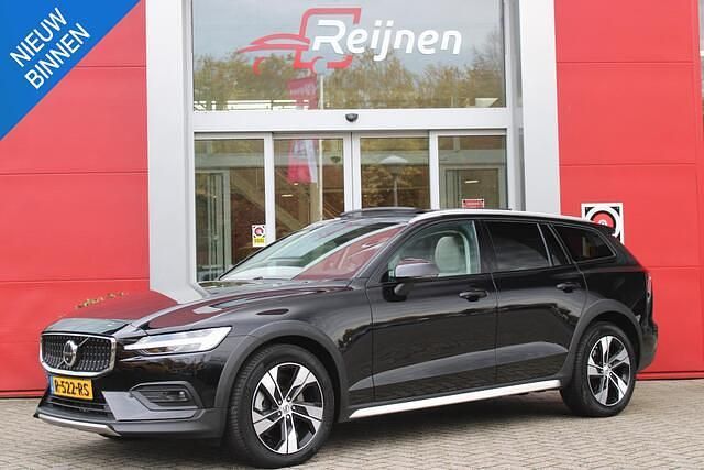 Zwart Occasion 2022 Volvo V60 CC Ultimate Stationwagen | € 44.995 (Eerlijke prijs) - Afbeelding 1/4