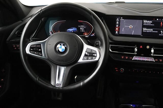 Occasion BMW 118 Executive 140 PK (102 kW) 2019 Blauw (metallic) Hatchback