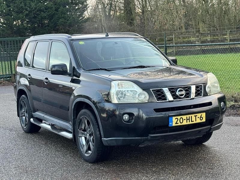 Zwart Occasion 2009 Nissan X-Trail XE SUV | € 3.450 (Goede deal) - Afbeelding 1/4