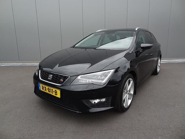Zwart, metallic lak Gebruikt 2014 Seat Leon ST FR Stationwagen | € 12.845 (Eerlijke prijs) - Afbeelding 1/4