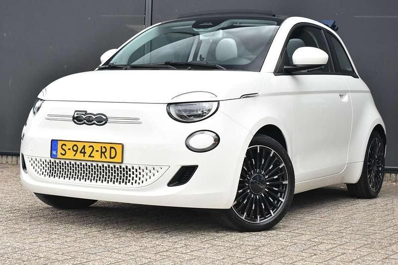 Wit Gebruikt 2023 Fiat 500C Icon Cabriolet | € 20.900 (Eerlijke prijs) - Afbeelding 1/4