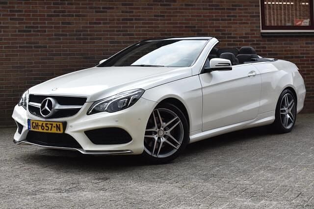 Wit Gebruikt 2015 Mercedes E200 Cabriolet | € 25.949 (Iets duurder) - Afbeelding 1/4