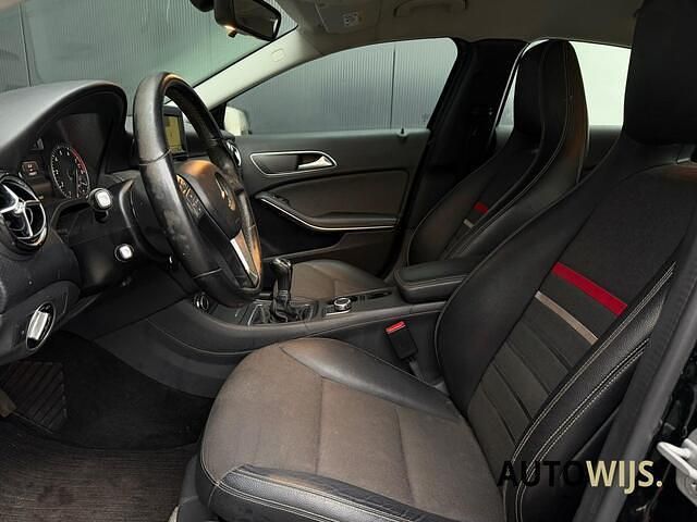 Occasion Mercedes A180 123 PK (90 kW) 2014 Zwart Hatchback