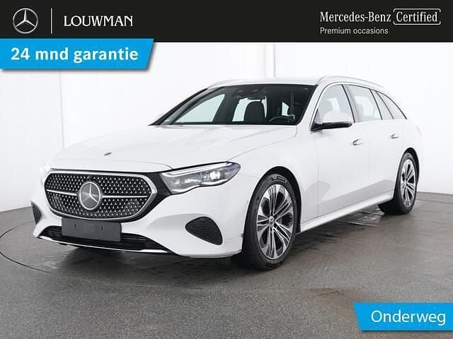 Wit Occasion 2024 Mercedes E300 AMG Stationwagen | € 52.945 (Super prijs) - Afbeelding 1/4