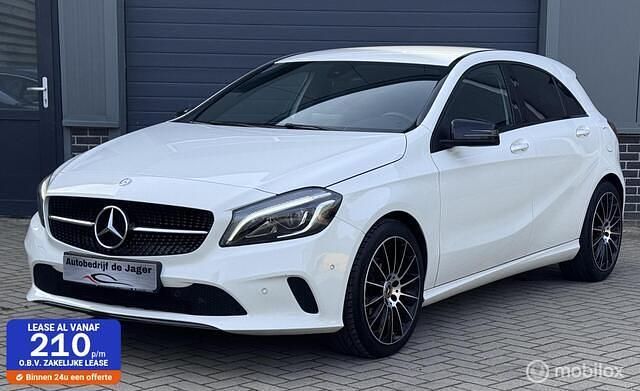 Wit Occasion 2015 Mercedes A180 Prestige Hatchback | € 12.950 (Eerlijke prijs) - Afbeelding 1/4