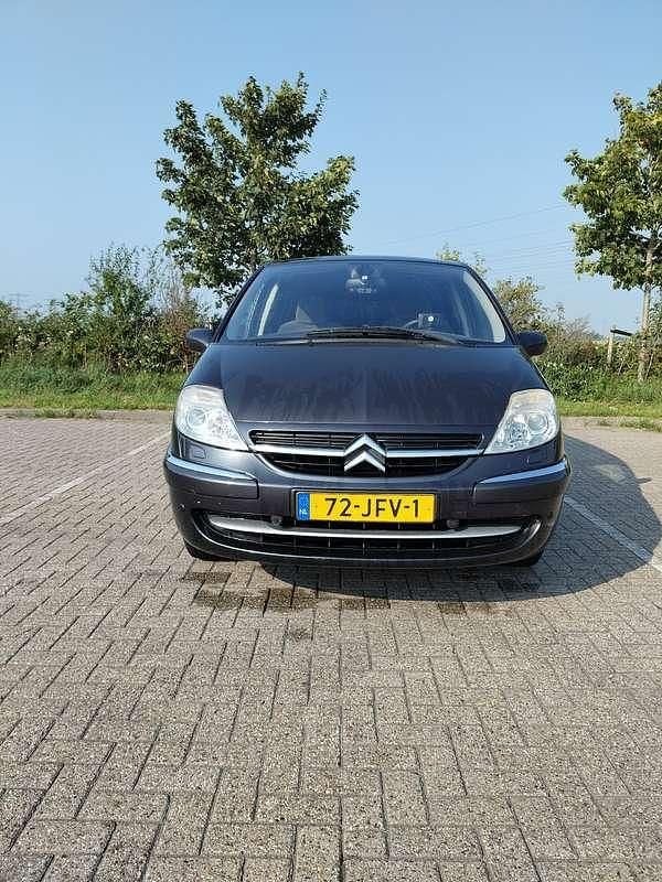 Grijs Gebruikt 2009 Citroën C8 MPV | € 2.750 - Afbeelding 1/4