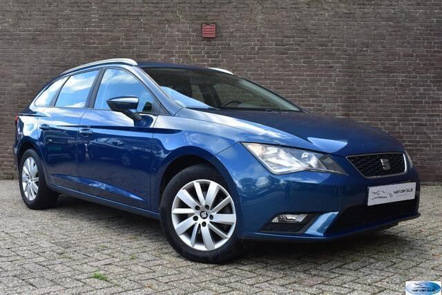 Blauw Gebruikt 2014 Seat Leon ST Style Stationwagen | € 8.950 (Goede deal) - Afbeelding 1/4