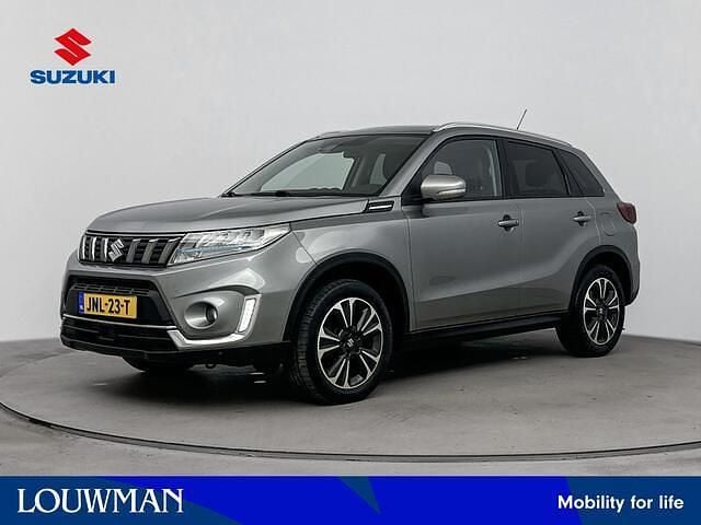 Grijs Occasion 2021 Suzuki Vitara Style SUV | € 22.125 (Eerlijke prijs) - Afbeelding 1/4