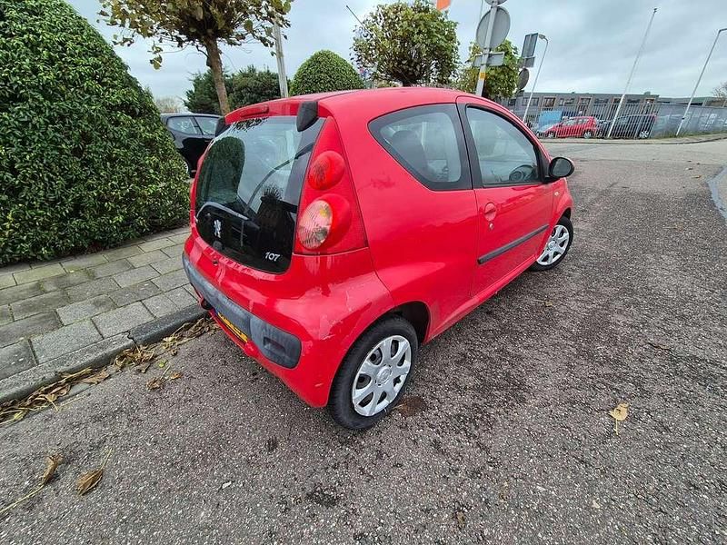 Occasion Peugeot 107 68 PK (50 kW) 2011 Rood Hatchback